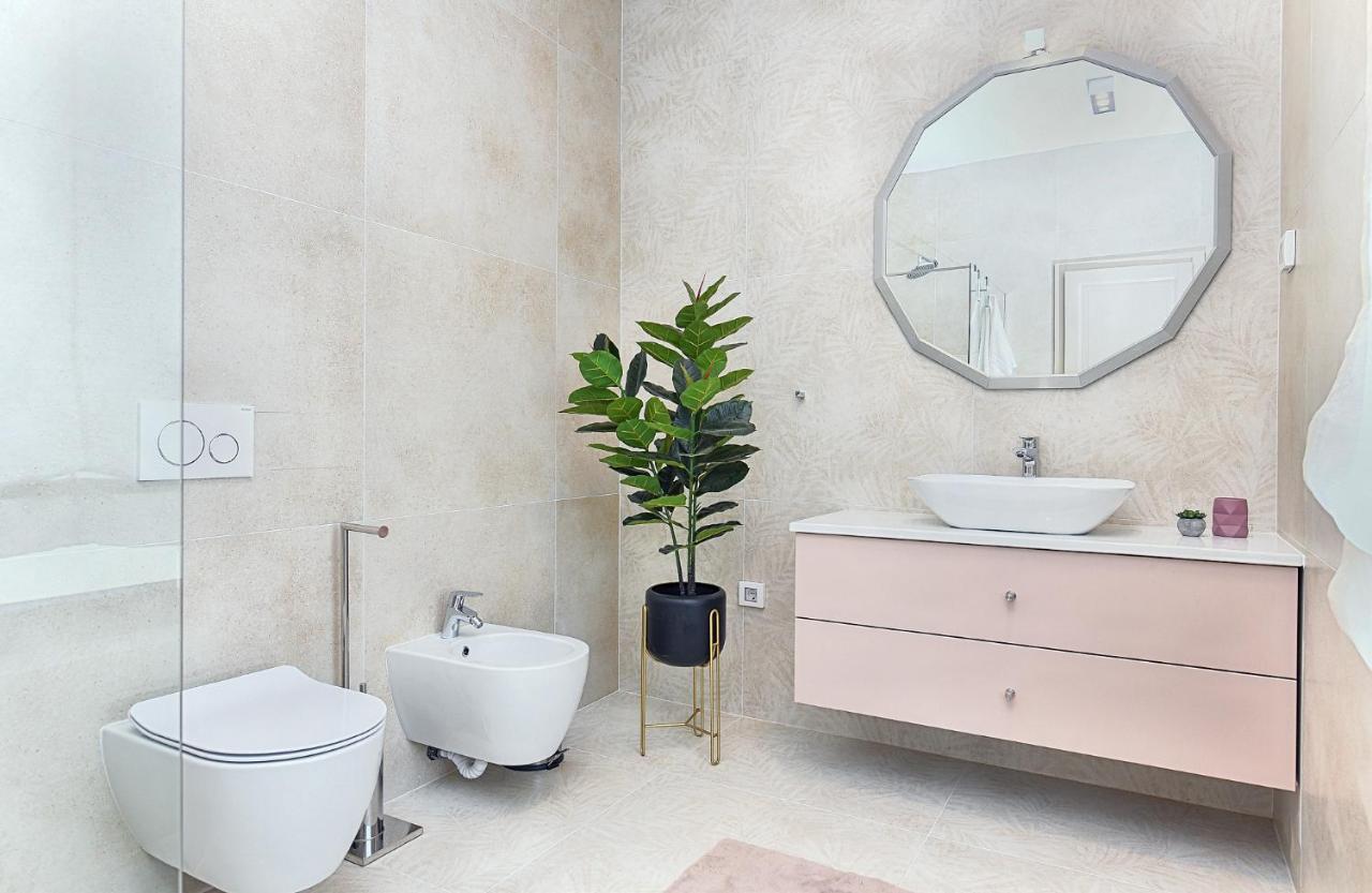 New Villa Tihi Otok Near The Beach 法扎纳 外观 照片