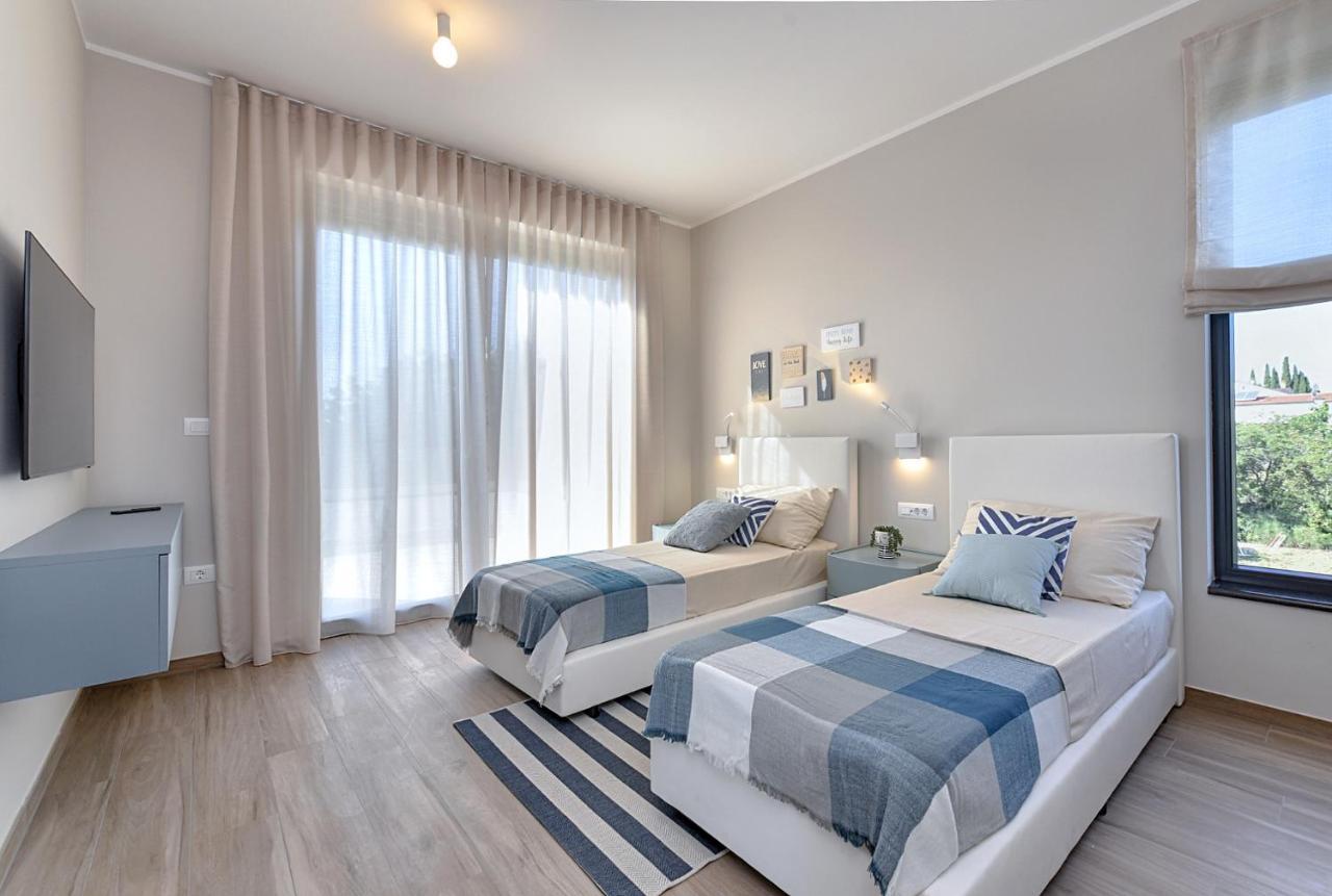 New Villa Tihi Otok Near The Beach 法扎纳 外观 照片