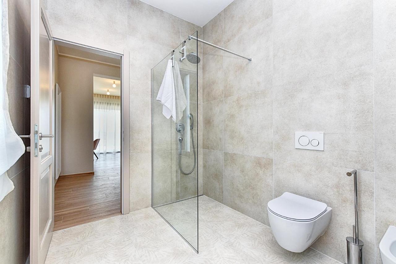 New Villa Tihi Otok Near The Beach 法扎纳 外观 照片