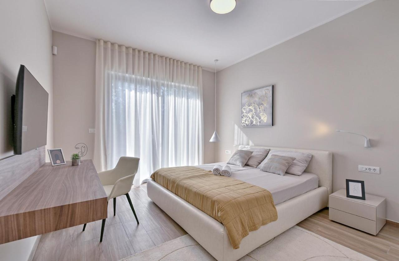 New Villa Tihi Otok Near The Beach 法扎纳 外观 照片